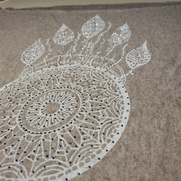 Wool Blend V-Neck Sweater Rhinestone Dreamcatcher - Picture 12 of 13